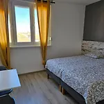 Nora 3* זאדאר