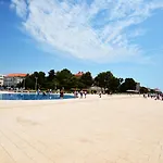 Nora 3* זאדאר